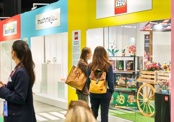 POP-UP STORE • TOYS & BABY AVENUE